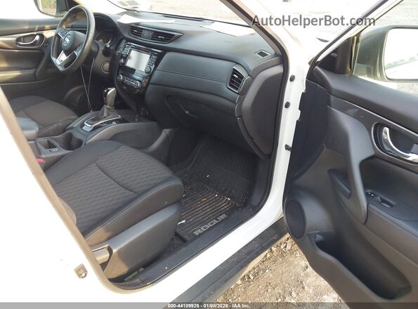 5N1ET2MV0HC787682 2017 NISSAN ROGUE HYBRID Белый Вид салона спереди