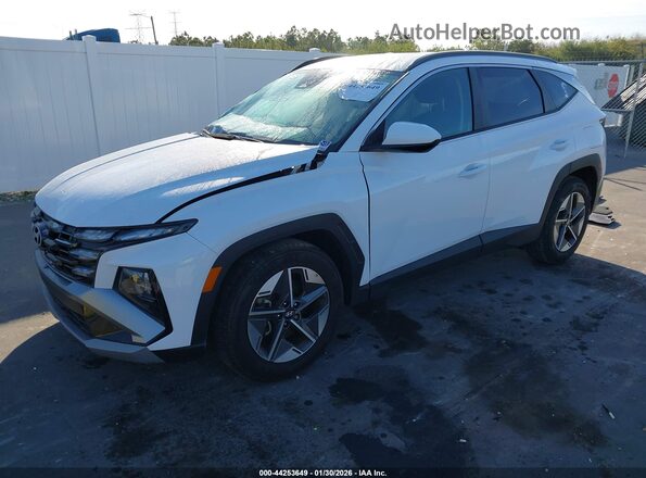 5NMJB3DEXSH514527 2025 HYUNDAI TUCSON White Առջևի ձախ երեք քառորդ տեսարան