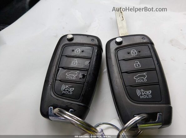 5NMS2CADXKH083896 2019 HYUNDAI SANTA FE Gray Vista del salpicadero
