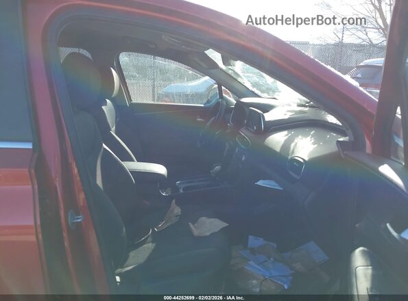 5NMS2CADXKH136774 2019 HYUNDAI SANTA FE Красный Вид салона спереди