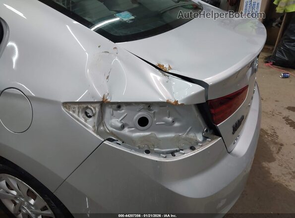 5NPD74LF2KH450128 2019 HYUNDAI ELANTRA Silver წინა ხედი