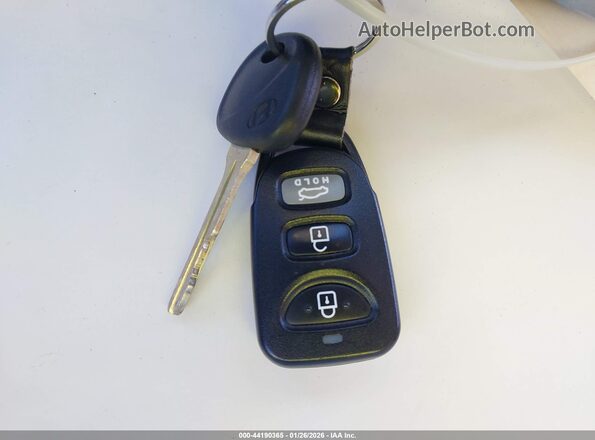 5NPD74LF9LH519446 2020 HYUNDAI ELANTRA White Widok deski rozdzielczej