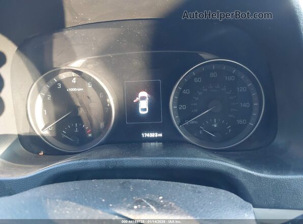 5NPD84LF0HH068993 2017 HYUNDAI ELANTRA Silver Vista de los asientos traseros
