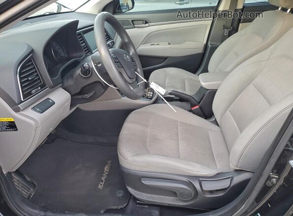 5NPD84LFXHH028985 2017 HYUNDAI ELANTRA Черный Вид салона спереди