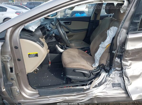 5NPDH4AE4GH771893 2016 HYUNDAI ELANTRA Коричневый Вид салона спереди
