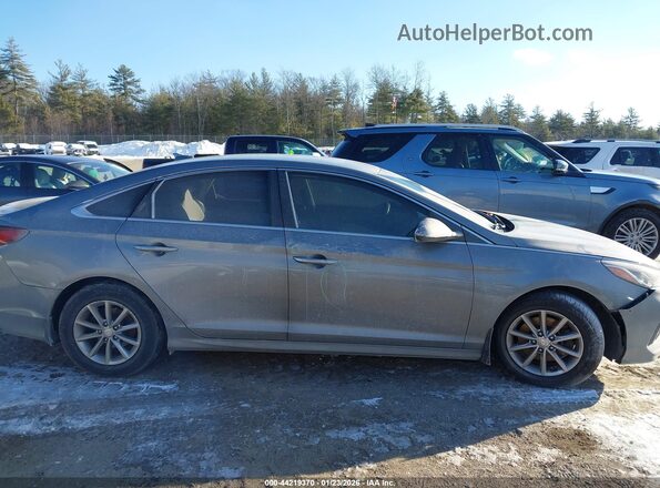 5NPE24AA9JH710615 2018 HYUNDAI SONATA Серый Вид задней части салона