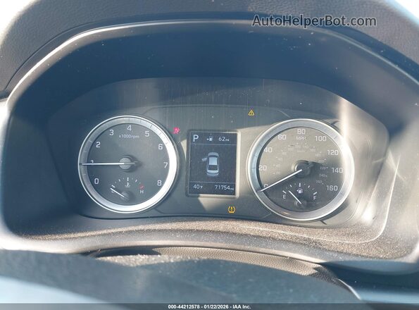 5NPE24AF2KH818023 2019 HYUNDAI SONATA Серебряный Вид задних сидений
