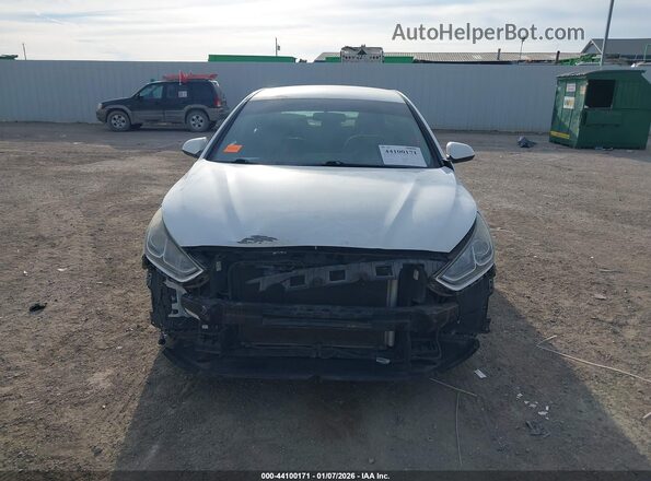 5NPE24AF5JH623497 2018 HYUNDAI SONATA White Widok zestawu wskaźników