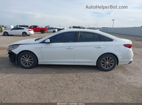 5NPE24AF5JH623497 2018 HYUNDAI SONATA White Widok wnętrza 360 stopni