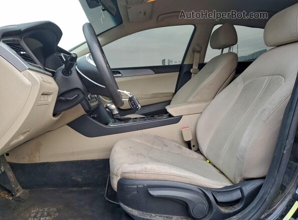 5NPE24AF5JH630904 2018 HYUNDAI SONATA Черный Вид салона спереди