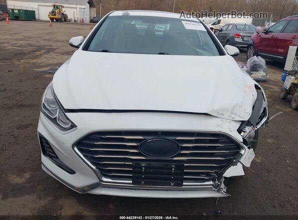 5NPE34AF2JH612017 2018 HYUNDAI SONATA White Widok deski rozdzielczej