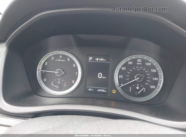 5NPE34AF5JH689836 2018 HYUNDAI SONATA Silver Widok tylnych siedzeń