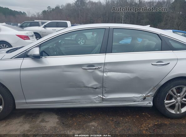 5NPE34AF8KH788376 2019 HYUNDAI SONATA Silver Widok wnętrza 360 stopni