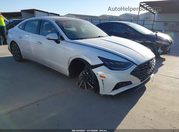 5NPEH4J24MH067909 2021 HYUNDAI SONATA Белый Передняя правая четверть