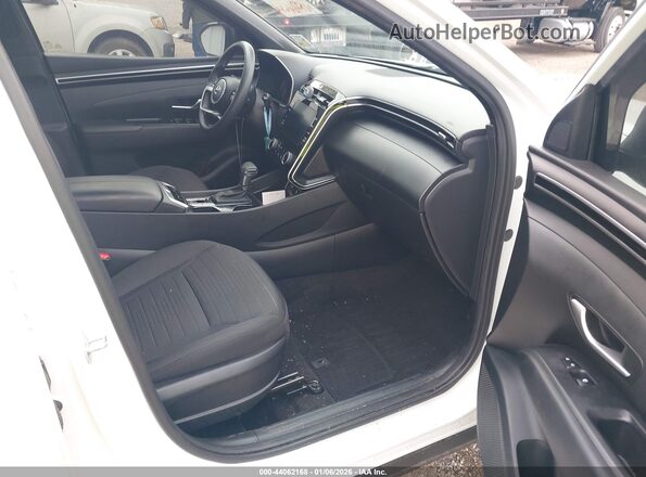 5NTJBDAE3PH074852 2023 HYUNDAI SANTA CRUZ White Widok wnętrza z przodu