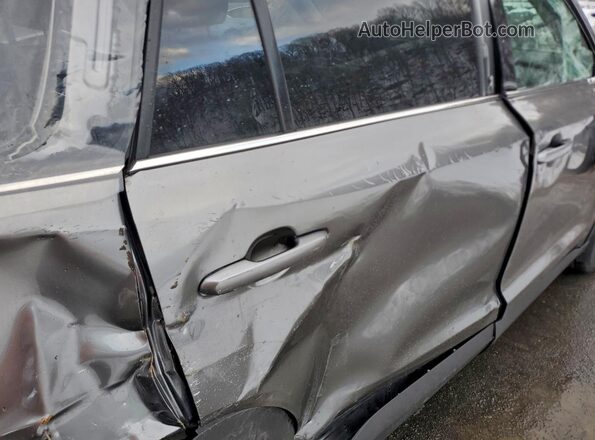 5TDAAAB50SS097488 2025 TOYOTA GRAND Gray Vista interior trasera