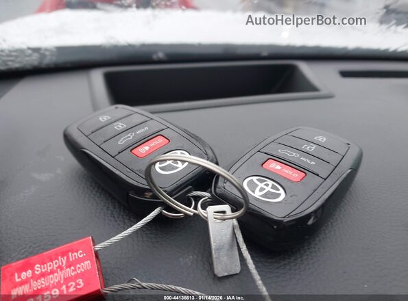 5TDAAAB5XSS096185 2025 TOYOTA GRAND HIGHLANDER White Widok deski rozdzielczej