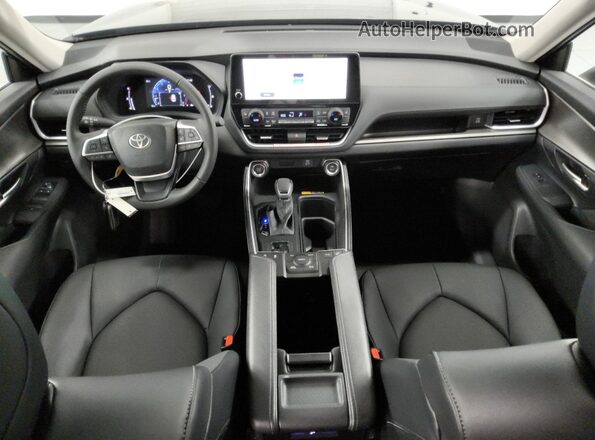 5TDAAAB5XTS106439 2026 TOYOTA LE Синий Вид панели приборов