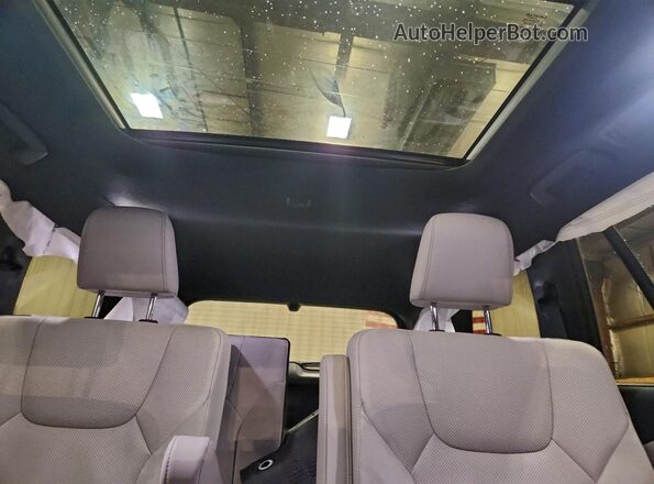 5TDAAAB60SS026249 2025 LEXUS TX Silver Rear seats view