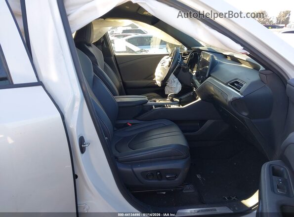 5TDABAB61RS003635 2024 LEXUS TX 500H Белый Вид салона спереди