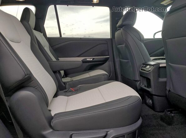 5TDABAB65TS017397 2026 LEXUS TX Silver Vista interior trasera