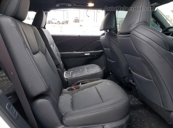 5TDABAB66TS016789 2026 LEXUS TX White Widok wnętrza z tyłu