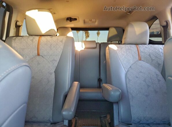 5TDABRCH7PS562876 2023 TOYOTA HIGHLANDER HYBRID Белый Вид задних сидений