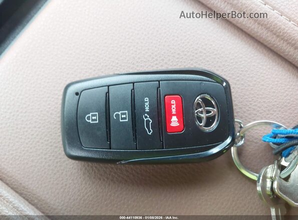 5TDADAB55TS031821 2026 TOYOTA HIGHLANDER HYBRID White Vista del salpicadero