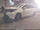 2025 Toyota Sienna Le Белый vin: 5TDBSKFC3SS165900