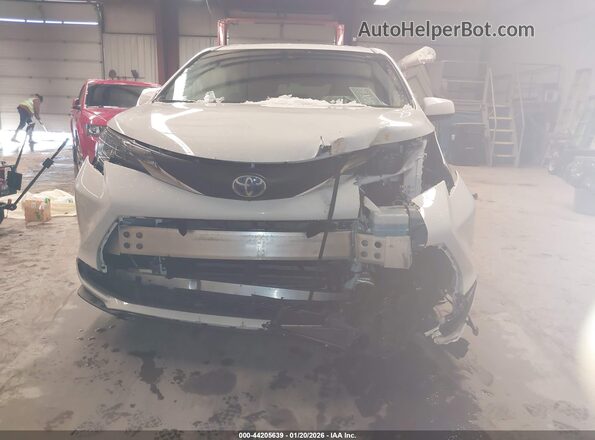 5TDBSKFC3SS165900 2025 TOYOTA LE Белый Вид щитка приборов