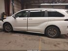 2025 Toyota Sienna Le Белый vin: 5TDBSKFC3SS165900