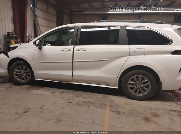 5TDBSKFC3SS165900 2025 TOYOTA LE Белый Панорамный вид салона 360°