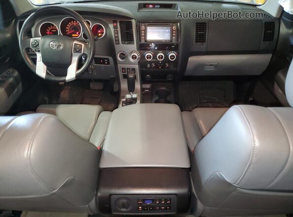5TDBW5G11HS150758 2017 TOYOTA SEQUOIA White Vista del salpicadero
