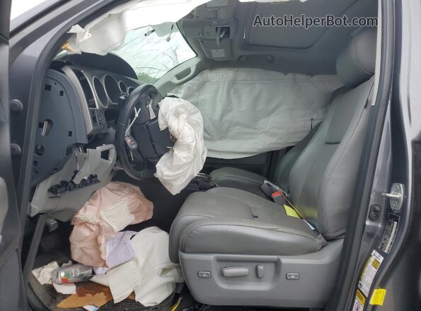 5TDBY5G11HS154934 2017 TOYOTA SEQUOIA Gray Вид салону спереду