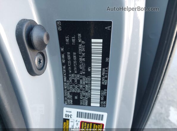 5TDCSKFC9SS191051 2025 TOYOTA SIENNA Gray Շարժիչի բաժամունքի տեսք