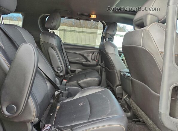 5TDCSKFCXRS117549 2024 TOYOTA SIENNA Black უკანა სავარძლების ხედი