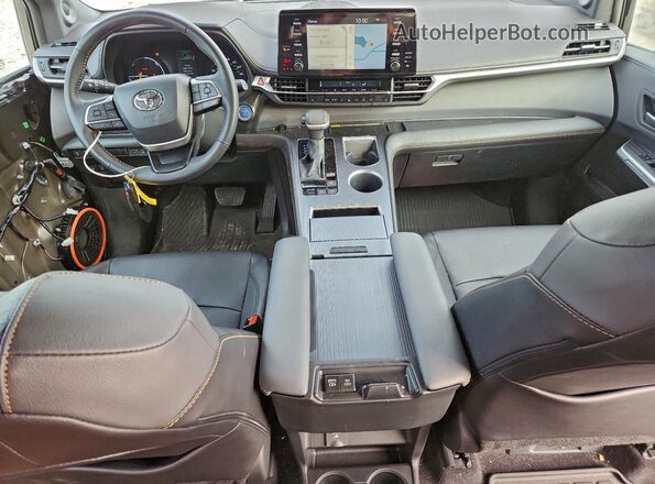 5TDCSKFCXRS117549 2024 TOYOTA SIENNA Black წინა პანელის ხედი
