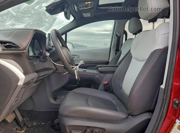 5TDDRKEC2NS119002 2022 TOYOTA SIENNA Красный Вид салона спереди