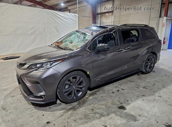 5TDDRKEC6MS002344 2021 TOYOTA SIENNA Gray Vista tres cuartos delantera izquierda