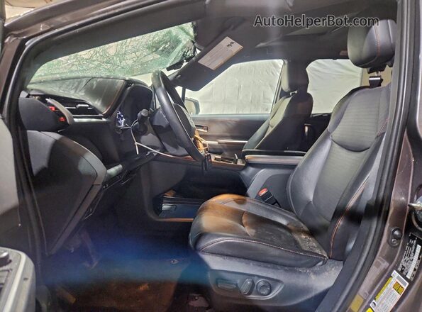 5TDDRKEC6MS002344 2021 TOYOTA SIENNA Gray Vista interior delantera