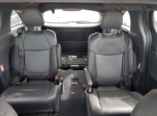 5TDDRKECXPS170685 2023 TOYOTA SIENNA Белый Вид задних сидений