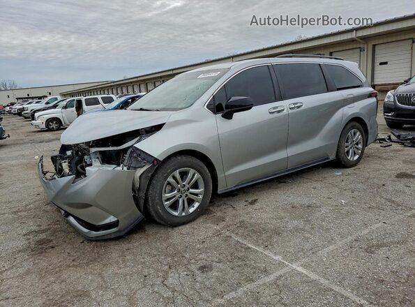 5TDDSKFCXNS061899 2022 TOYOTA SIENNA Серебряный Передняя левая четверть