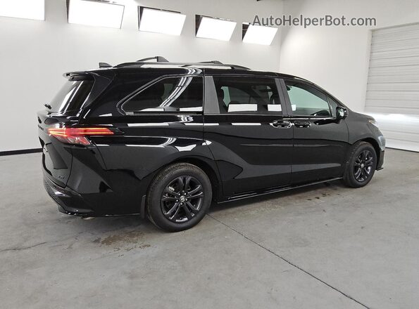 5TDDSKFCXSS157916 2025 TOYOTA SIENNA Black Tył prawy