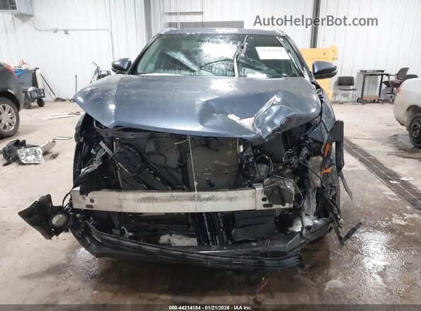 5TDDZRFH2JS833192 2018 TOYOTA LIMITED Blue Rear interior view