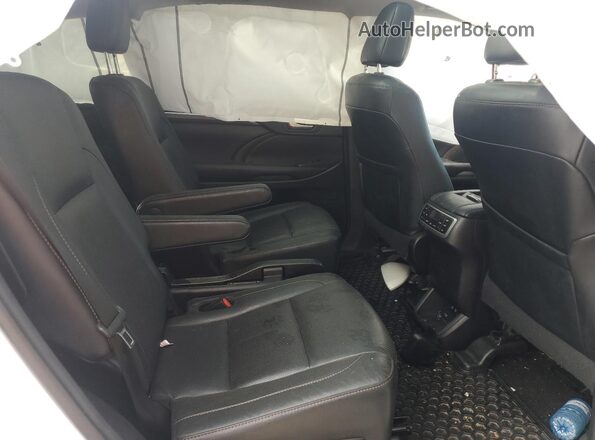 5TDDZRFH6KS739186 2019 TOYOTA LIMITED White Widok wnętrza z tyłu