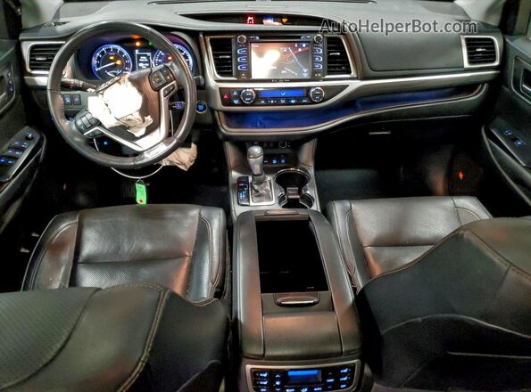 5TDDZRFH7JS883649 2018 TOYOTA LIMITED Черный Вид панели приборов