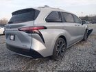 2025 Toyota Sienna Platinum Silver vin: 5TDERKEC0SS283560
