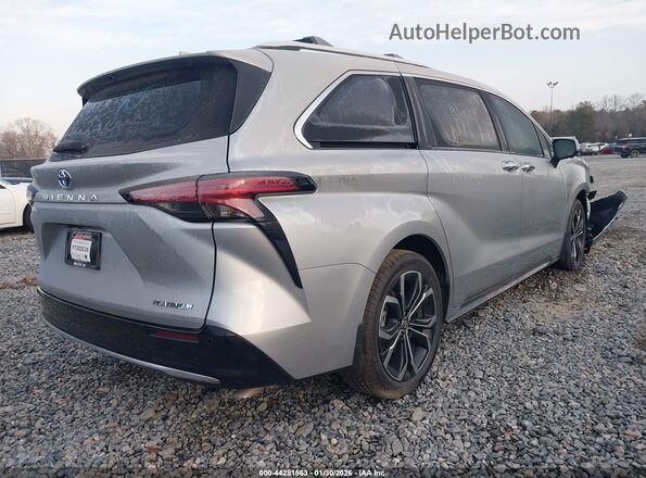 5TDERKEC0SS283560 2025 TOYOTA SIENNA Silver Tył prawy