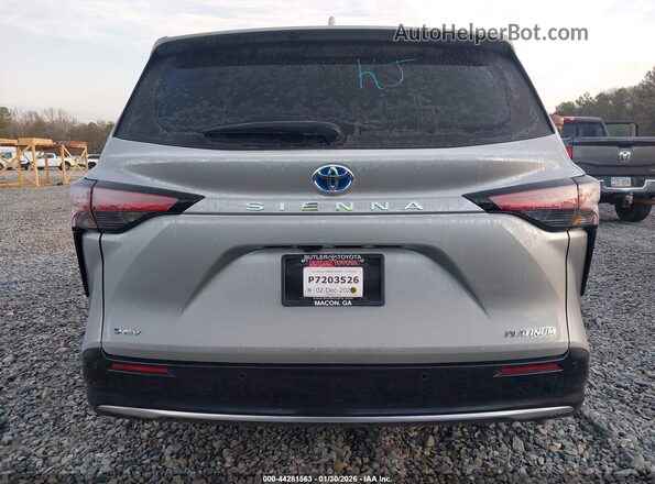 5TDERKEC0SS283560 2025 TOYOTA SIENNA Silver 