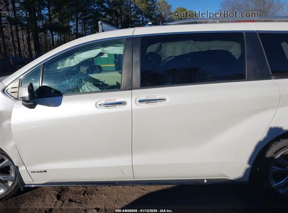 5TDERKEC8MS008585 2021 TOYOTA SIENNA White Widok wnętrza 360 stopni